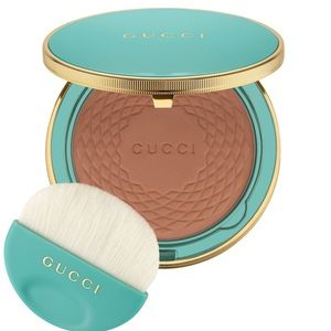 Gucci bronzer (Gucci Poudre De Beauté Mat Naturel)- shade 04, tan - authentic!